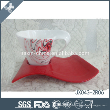 JX043-2R06 200CC tasse en porcelaine et soucoupe, tasse blanche et rouge Ssucer